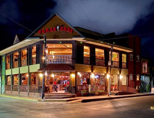 Forasteros Restaurant